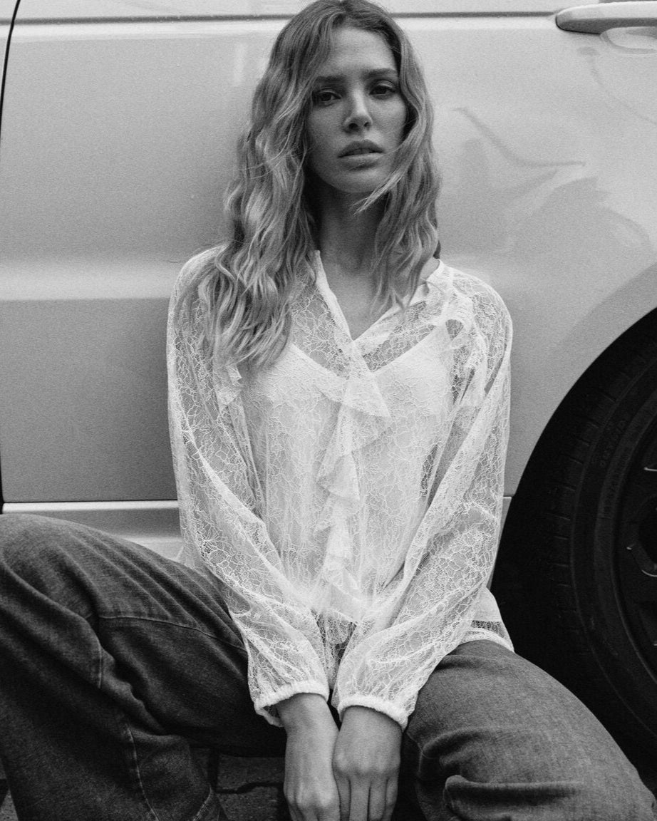 Modelshot / Ecru / Detail